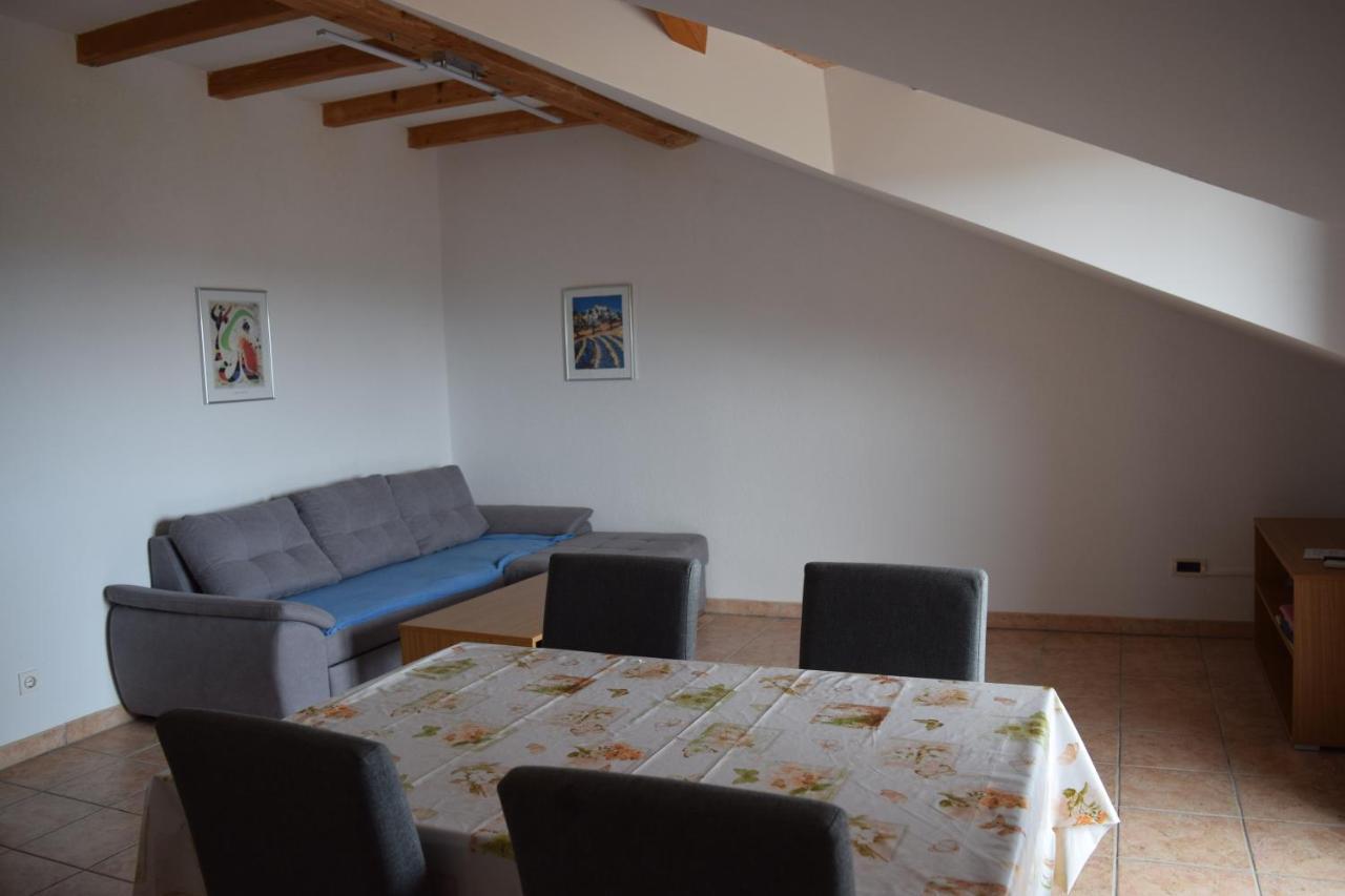 Apartments Grgic Novigrad  Bagian luar foto
