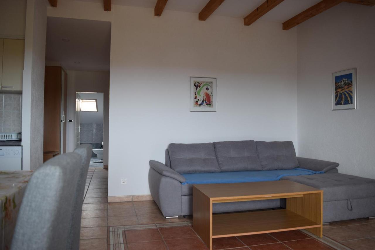 Apartments Grgic Novigrad  Bagian luar foto